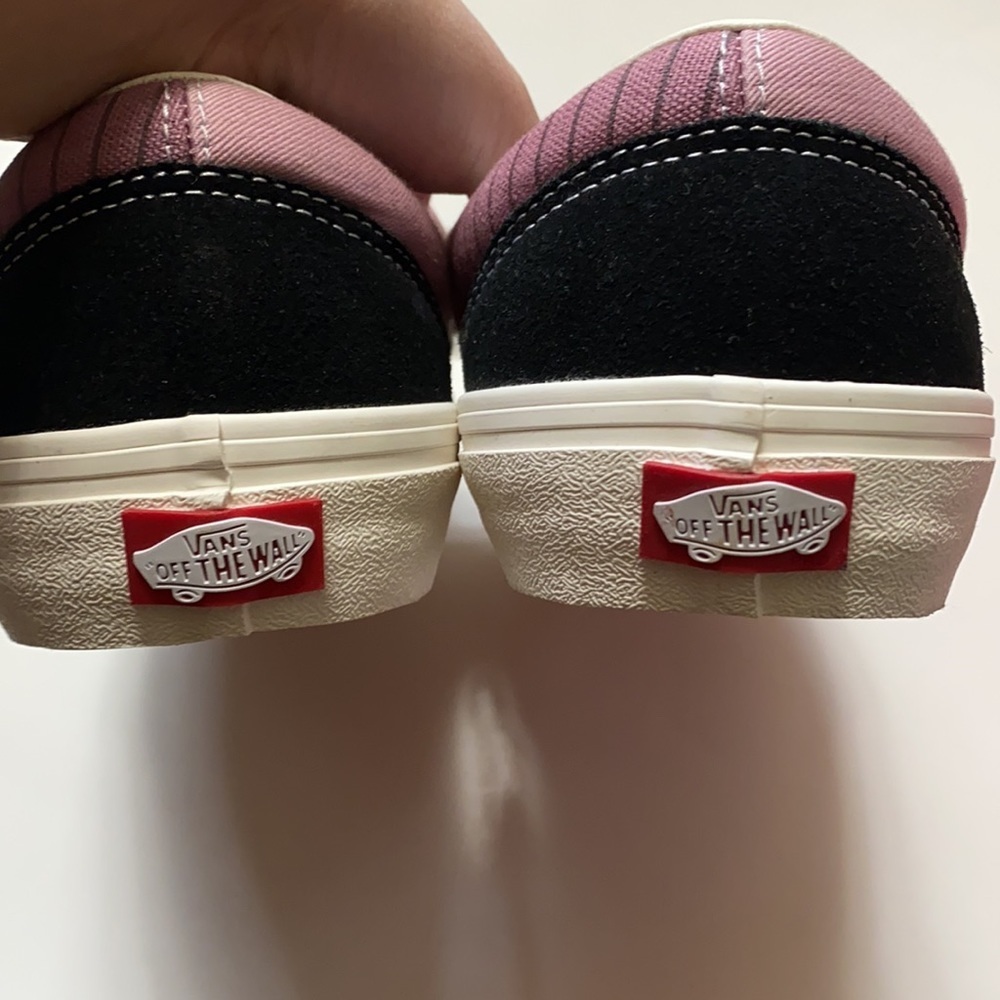 NWOB Vans Era pro purple /black
size: 11.5 - Picture 8 of 10